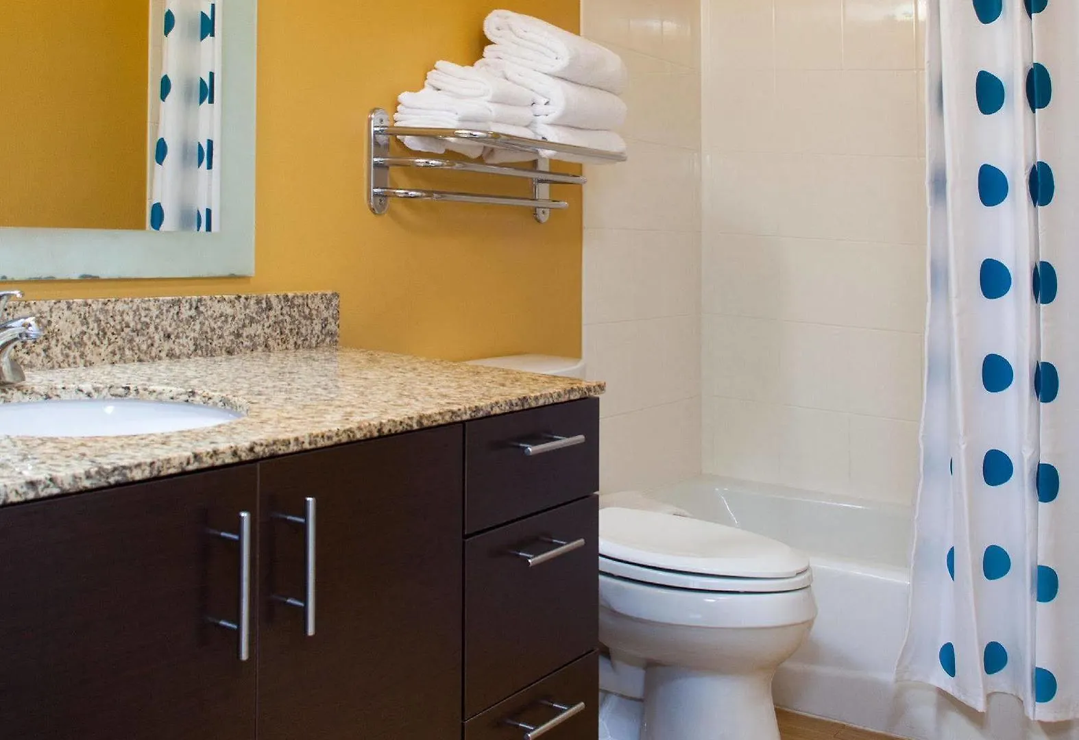Towneplace Suites By Marriott Savannah Airport Hotel
